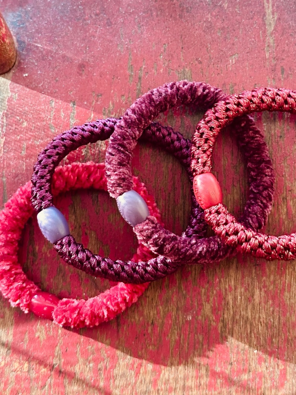 NWT 4-Bundle Authentic Original KKNEKKI Hair Ties/Elastics in Reds!